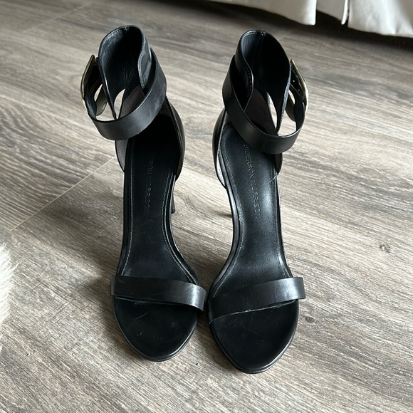 Sigerson Morrison Black Leather Sandals size 6.5 main image 0